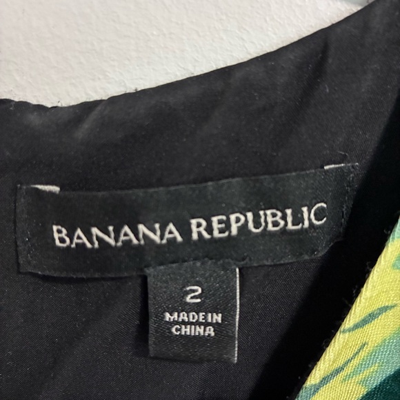 Banana Republic Black Linen Tunic Dress with Blue Floral Print - Picture 8 of 10